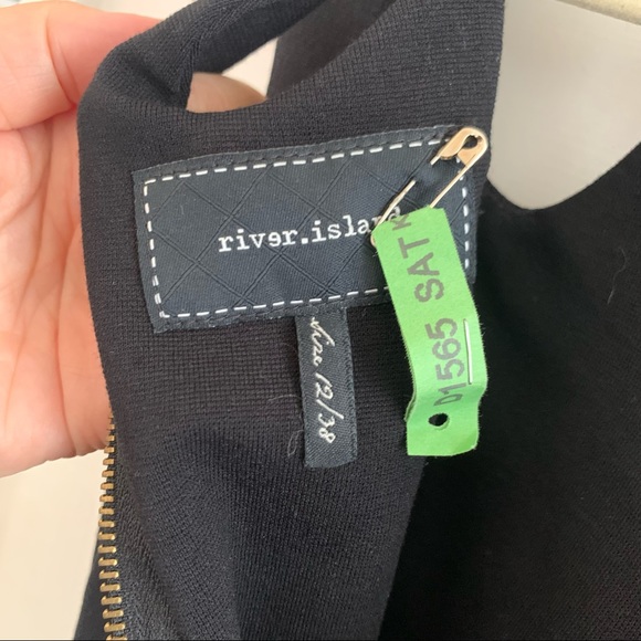 ❌SOLD❌ Black Cut Out Bodycon Dress - Picture 4 of 5